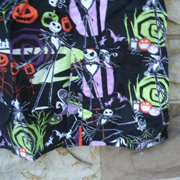 Disney Nightmare Before Christmas Scrub Top Size 2X - Picture 11 of 16